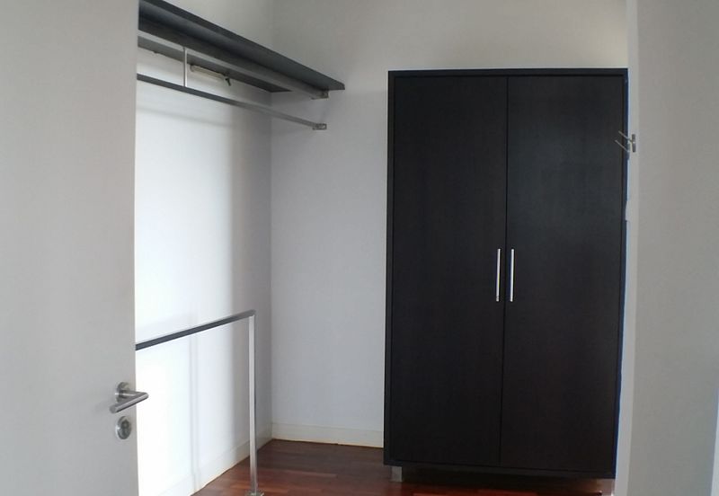 Bungaraya Kondominium, Saujana Subang