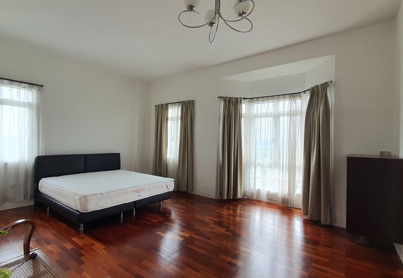 Bungaraya Kondominium, Saujana Subang