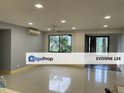 A bright haven with nature at your window, Kuala Lumpur, Damansara Heights