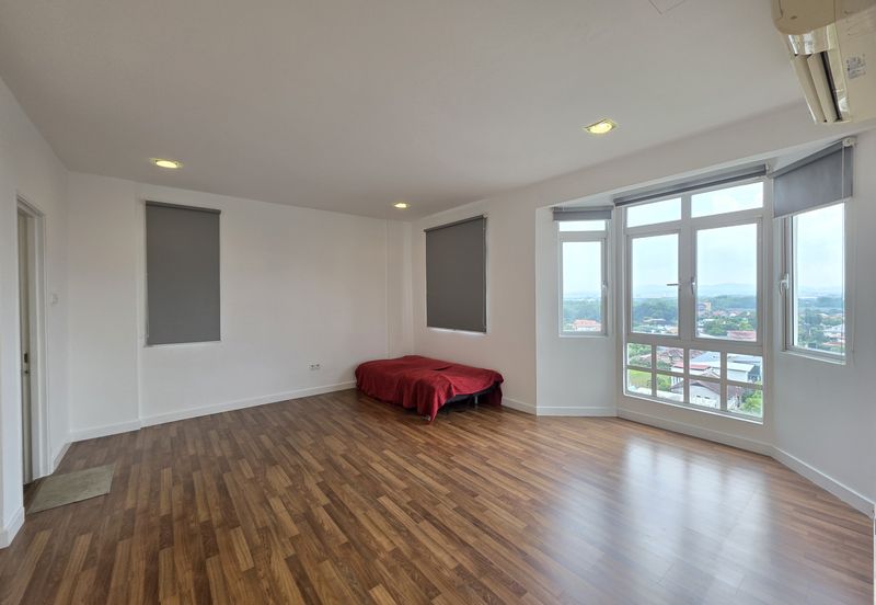 Bungaraya Kondominium, Saujana Subang