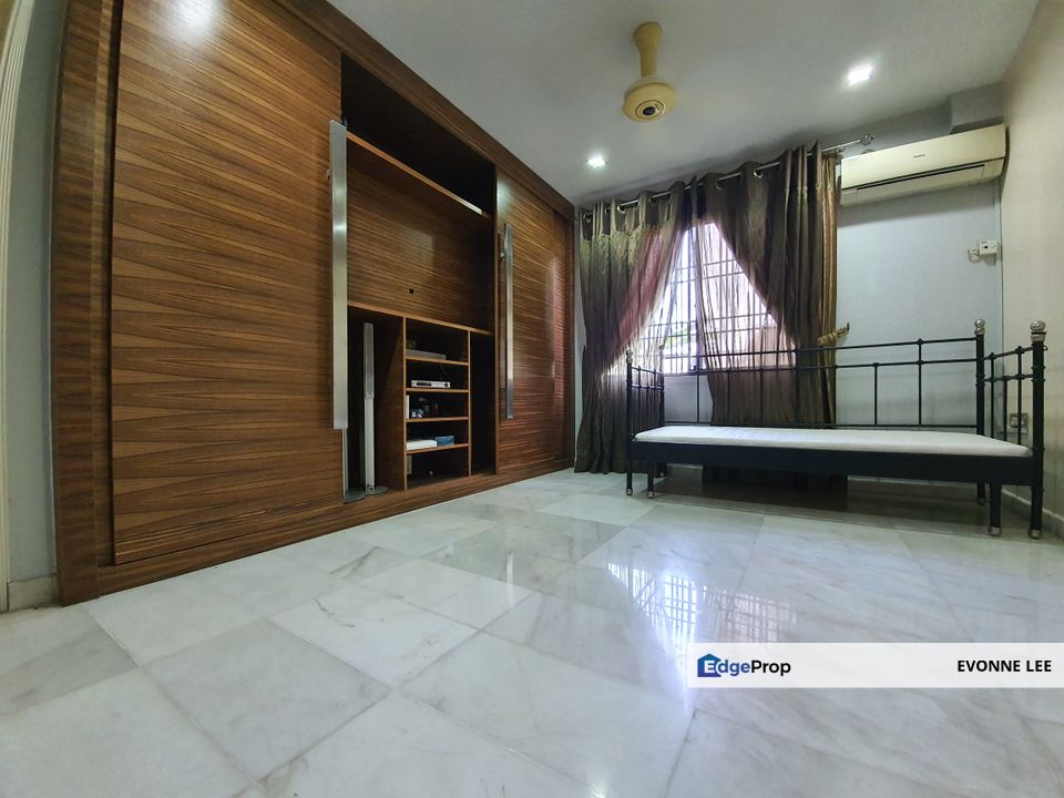 Perfect for fixer upper, Selangor, Damansara Damai