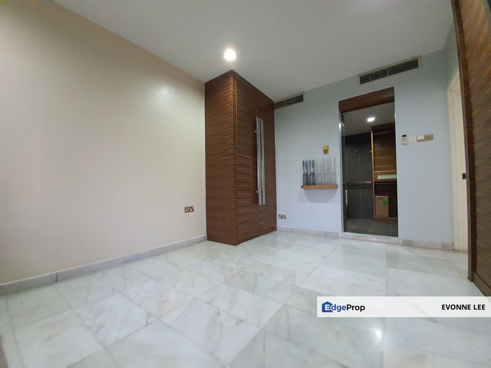 Perfect for fixer upper, Selangor, Damansara Damai