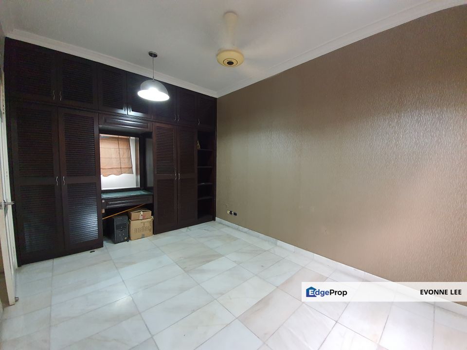 Perfect for fixer upper, Selangor, Damansara Damai