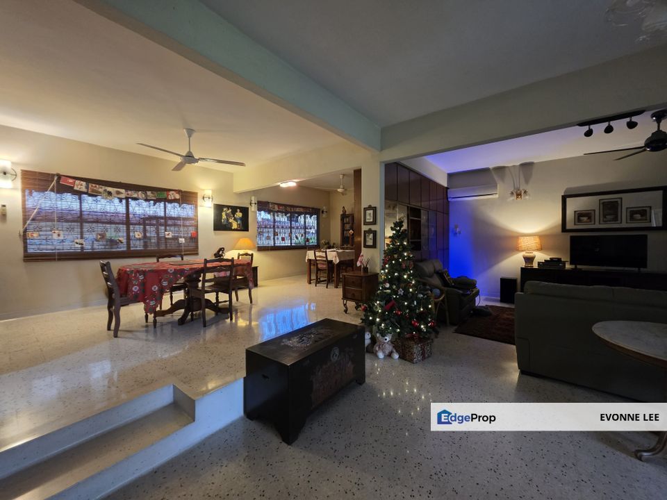 Well maintained bungalow on guarded street, Kuala Lumpur, KL City