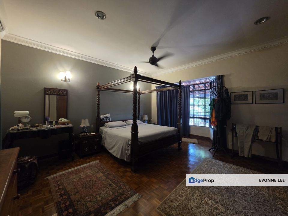 Well maintained bungalow on guarded street, Kuala Lumpur, KL City