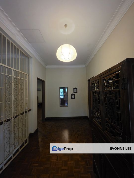 Well maintained bungalow on guarded street, Kuala Lumpur, KL City