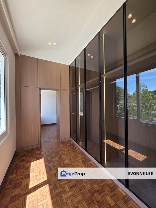 Cosy bungalow with modern touches, Kuala Lumpur, Damansara Heights