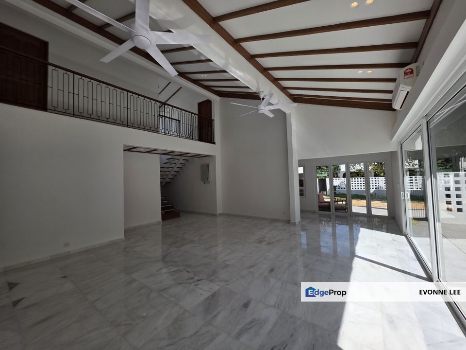 Cosy bungalow with modern touches, Kuala Lumpur, Damansara Heights