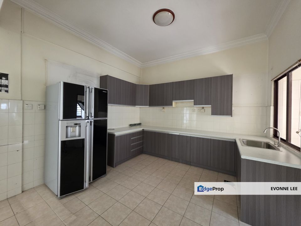 Gated and guarded community, Selangor, Glenmarie