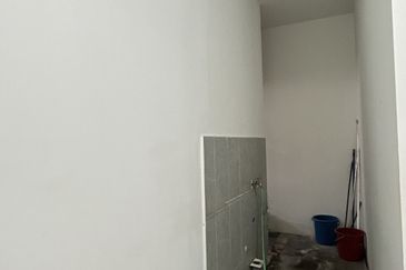 Eco Curve @ Eco Business Park 1