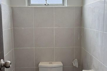 Kulai Stellar Park (Vervo City), Indahpura, New 1.5 Storey End-Lot Terrace Factory @ FOR RENT