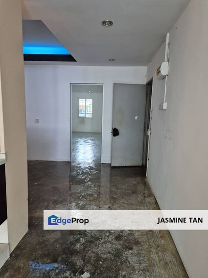 Taman Skudai Baru First Floor shop TO RENT, Johor, Skudai