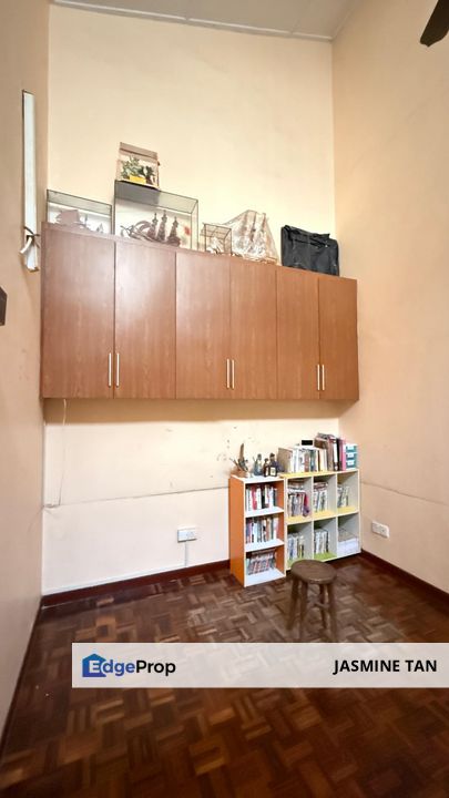 Jalan Nuri 33, Bandar Putra Kulai Double-storey terrace FOR SALE , Johor, Kulai