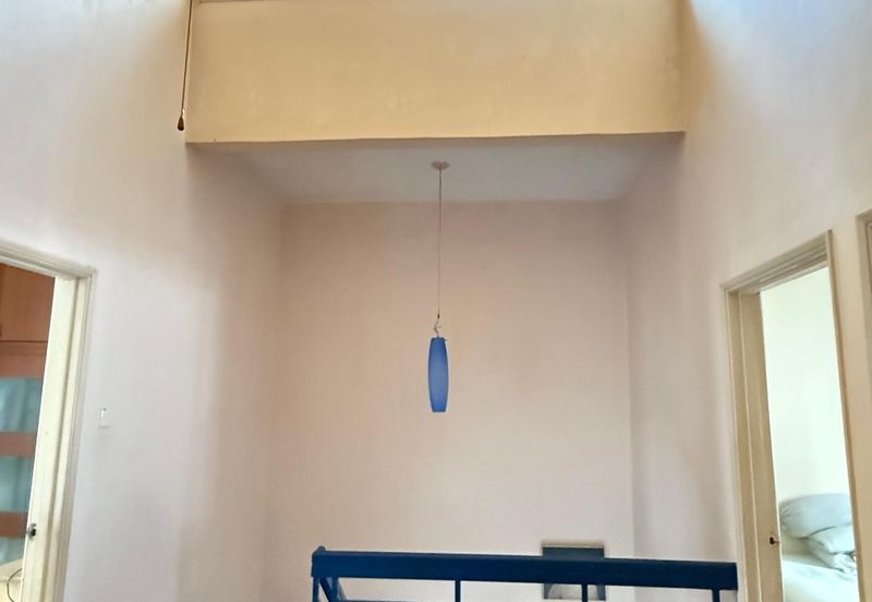 Bandar Putra Kulai (1b02a Piccolo 3a)