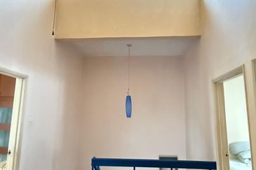 Bandar Putra Kulai (1b02a Piccolo 3a)