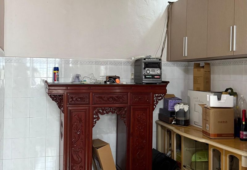 Bandar Putra Kulai (1b02a Piccolo 3a)