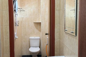 Cluster house 2-Storey at The Peak Bandar Putra Kulai for RENT 