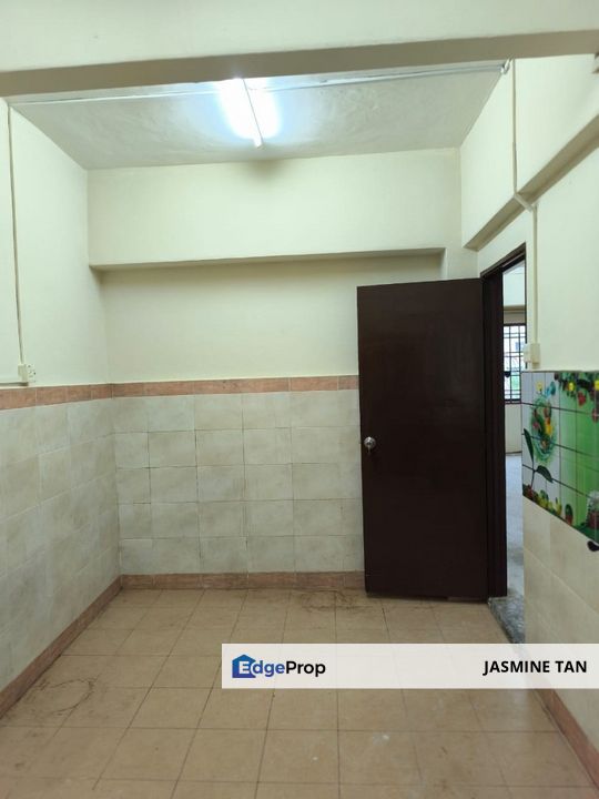 Apartment at Jalan Lumba Kuda for RENT, Johor, Johor Bahru