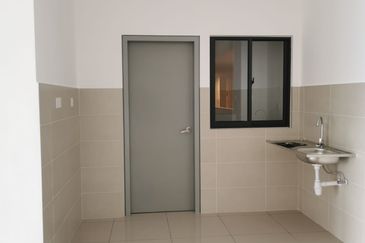 UPPERVILLE @ 16 Quartz Melawati