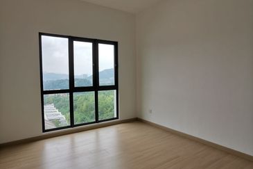 UPPERVILLE @ 16 Quartz Melawati