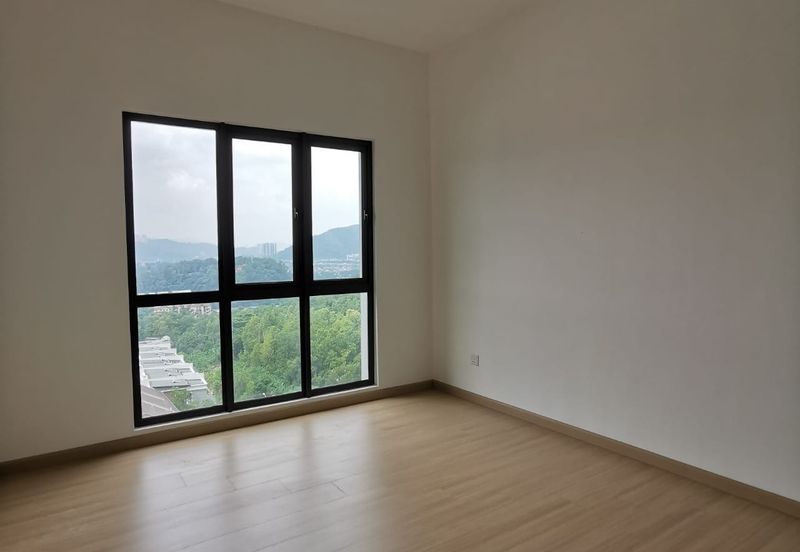 UPPERVILLE @ 16 Quartz Melawati