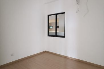 UPPERVILLE @ 16 Quartz Melawati