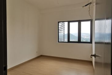 UPPERVILLE @ 16 Quartz Melawati