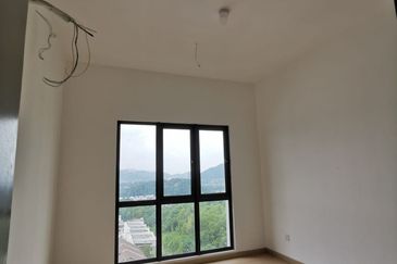 UPPERVILLE @ 16 Quartz Melawati