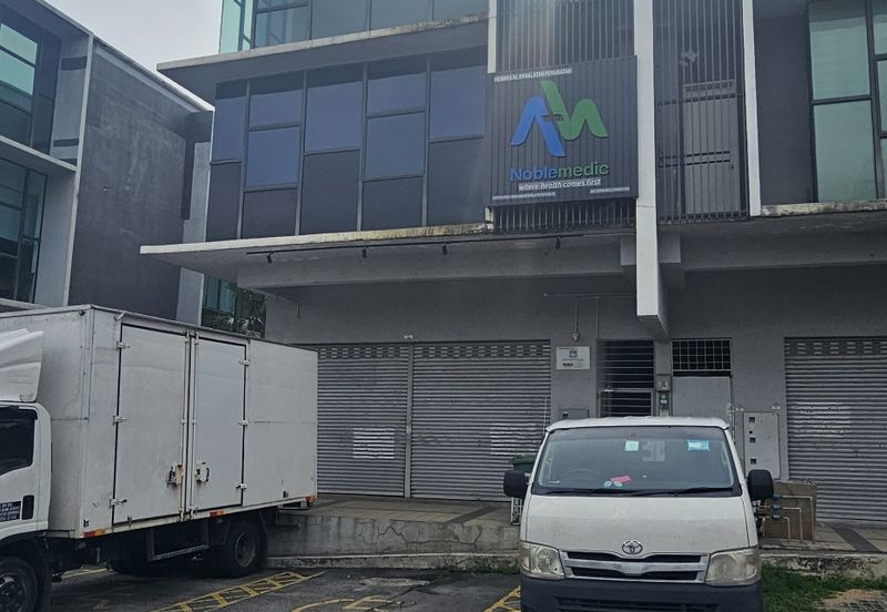 32 Avenue, Bukit Serdang