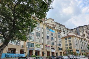 Ritze Perdana Business Center