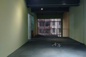 Ritze Perdana Business Center