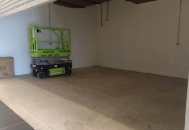 The Bousteador, Mutiara Damansara