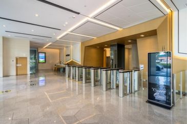 The Bousteador, Mutiara Damansara