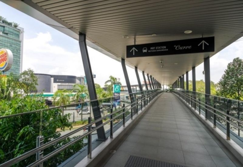 The Bousteador, Mutiara Damansara