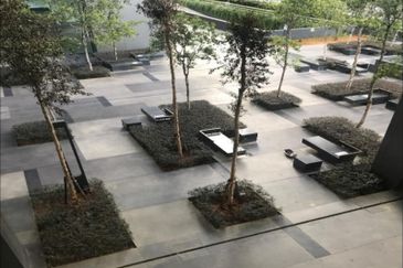 The Bousteador, Mutiara Damansara