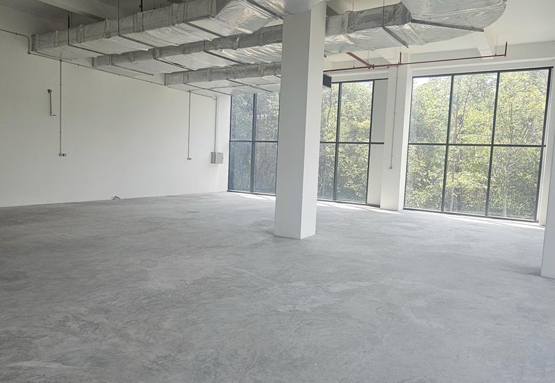 The Bousteador, Mutiara Damansara