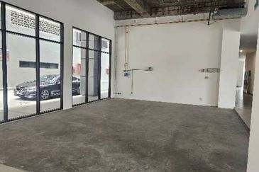 Atwater Corporate Office Tower