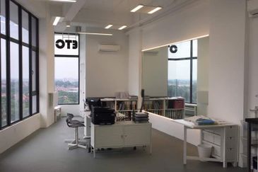 PERSIARAN ANGGERIK VANILLA