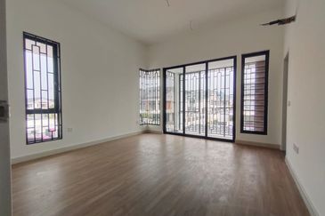 Elmina Green Three @ City of Elmina