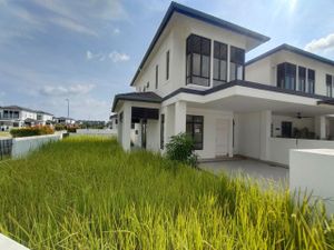 CORNER LOT Double Storey Corner Lot Graham Garden Eco Grandeur Puncak ...