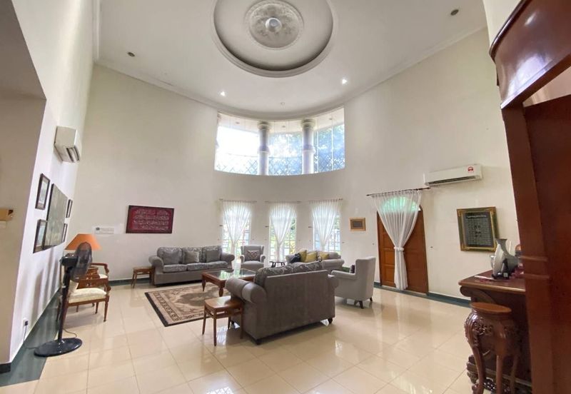 Seksyen 8, Kota Damansara