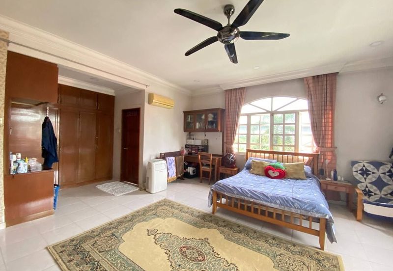 Seksyen 8, Kota Damansara