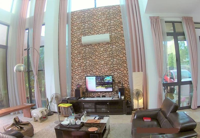 Kristal Court, Seksyen 7