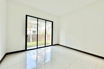 Isle of Botanica, Setia Eco Glades