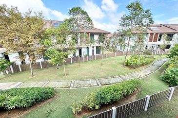 Isle of Botanica, Setia Eco Glades