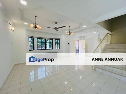 SPACIOUS LAND + NICE ENVIRONMENT Double Storey Semi D Taman Puncak Utama Kajang, Selangor, Kajang