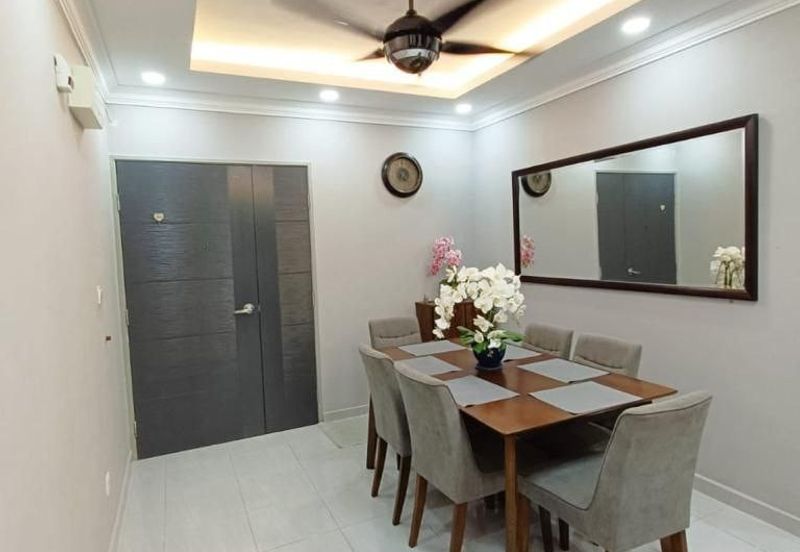 Residensi Laguna Biru 2