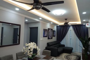 Residensi Laguna Biru 2