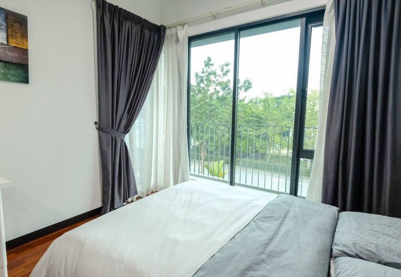 Reef Of Tropics, Setia Eco Glades