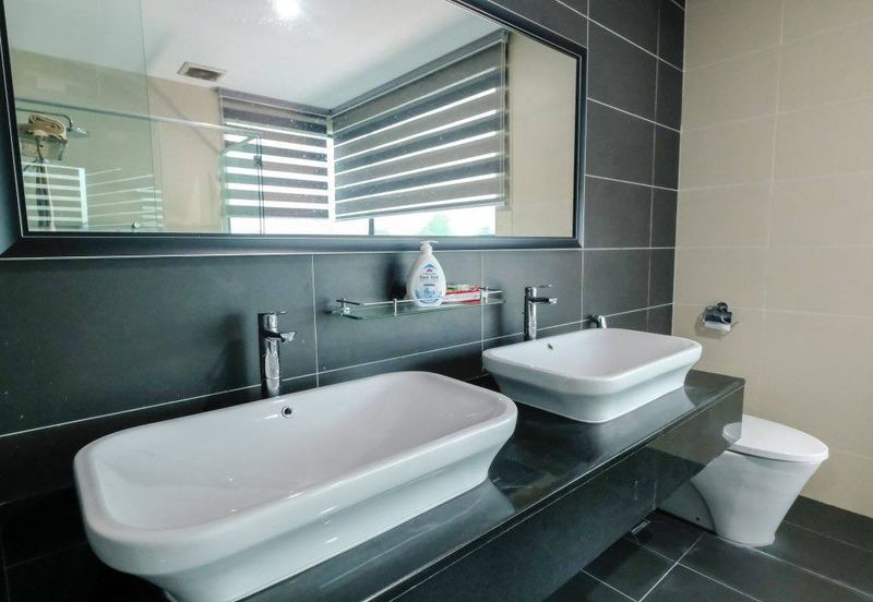 Reef Of Tropics, Setia Eco Glades